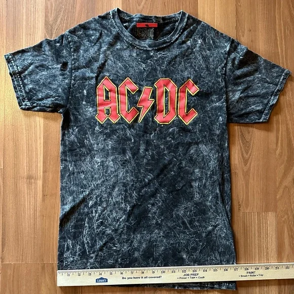 ⚡️NWT AC/DC Concert T-Shirt Black Acid Wash size small Hot Topic ⚡️ - Picture 6 of 7